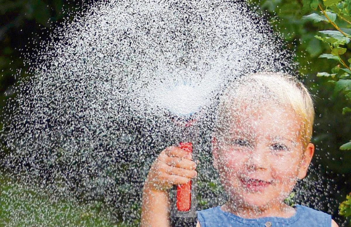 hitze-aber-kein-durst-zu-spueren-wasserschlacht